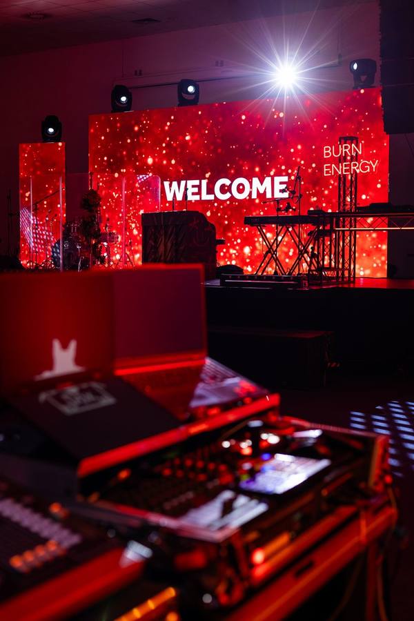 Coca Cola Summit — detail 2